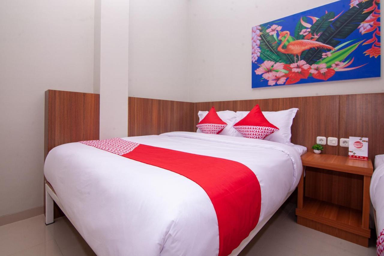 Oyo 2816 Privato Suite Kembaran Exterior photo